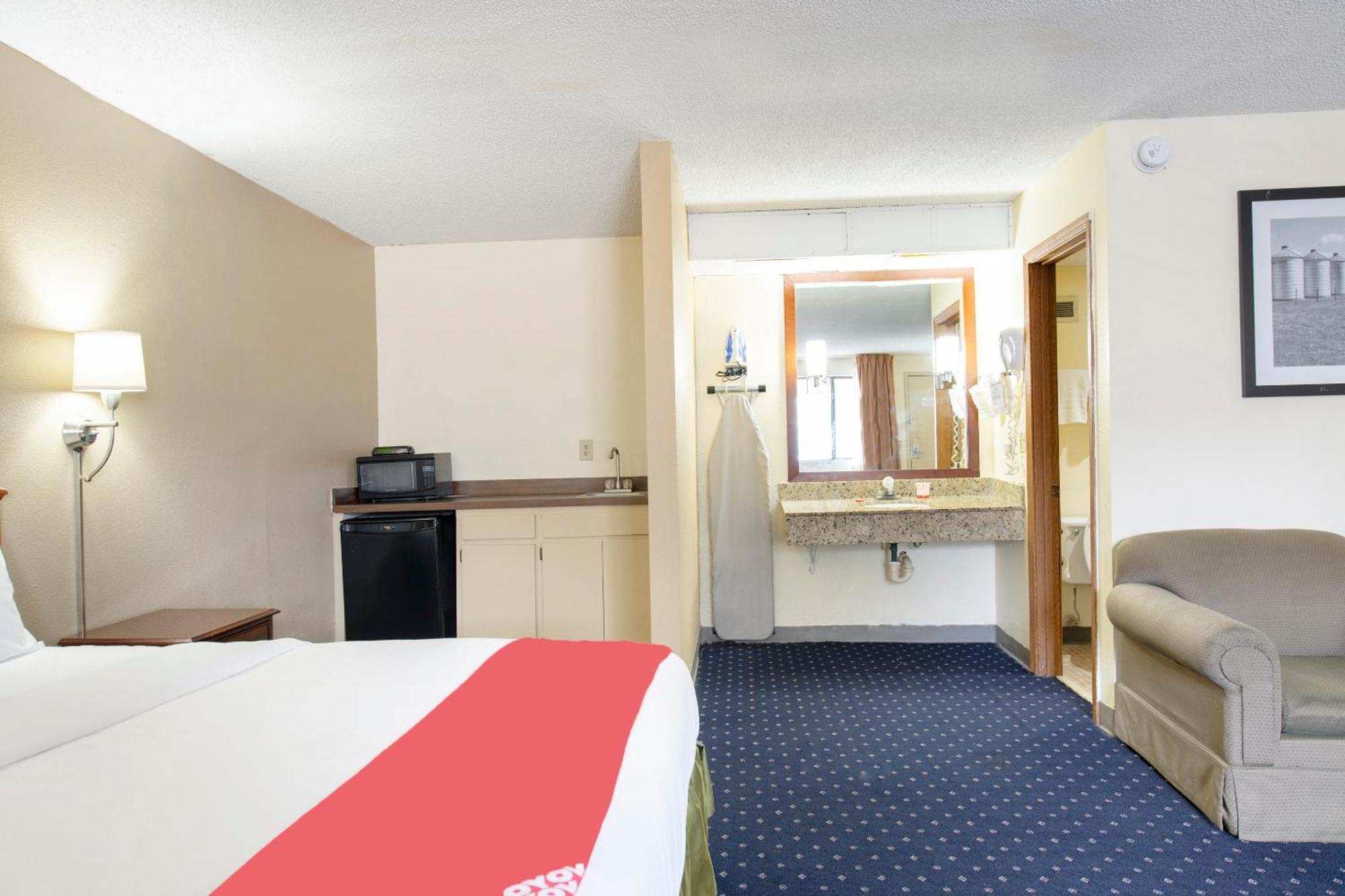Oyo Hotel Tulsa International Airport Eksteriør billede